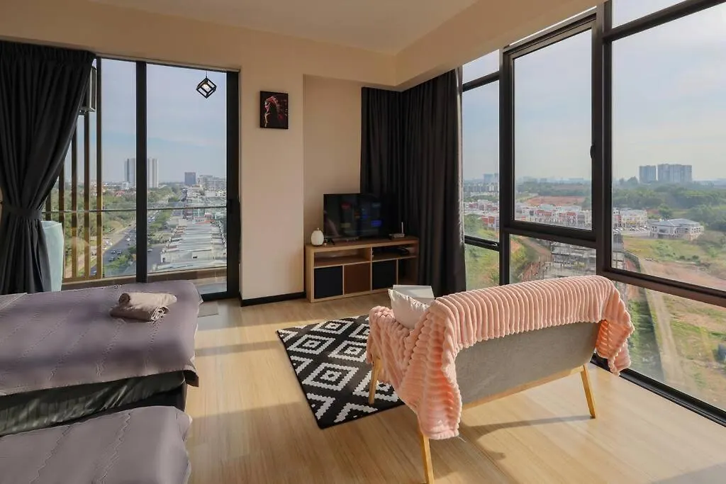 Cube8Teen#Austin Central #Walk To Little Paris Johor Bahru Apartment
